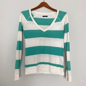 American Eagle v neck striped long sleeve t shirt
